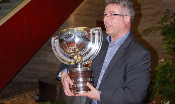 THE CUP FOR THE WORLD CHAMPION IN THE CLARION CONGRESS HOTEL PRAGUE EXACTLY 100 DAYS BEFORE THE STAR