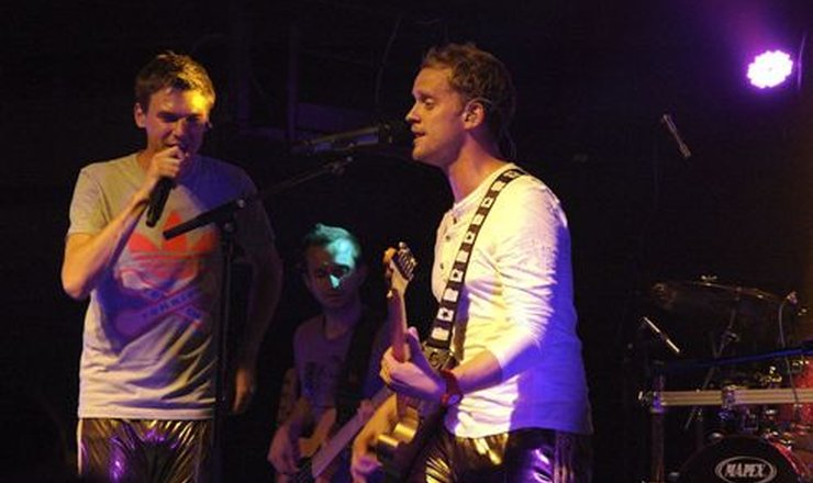 VOJTA DYK S KAPELOU NIGHTWORK PŘEVÁLCOVALI ARTIGY